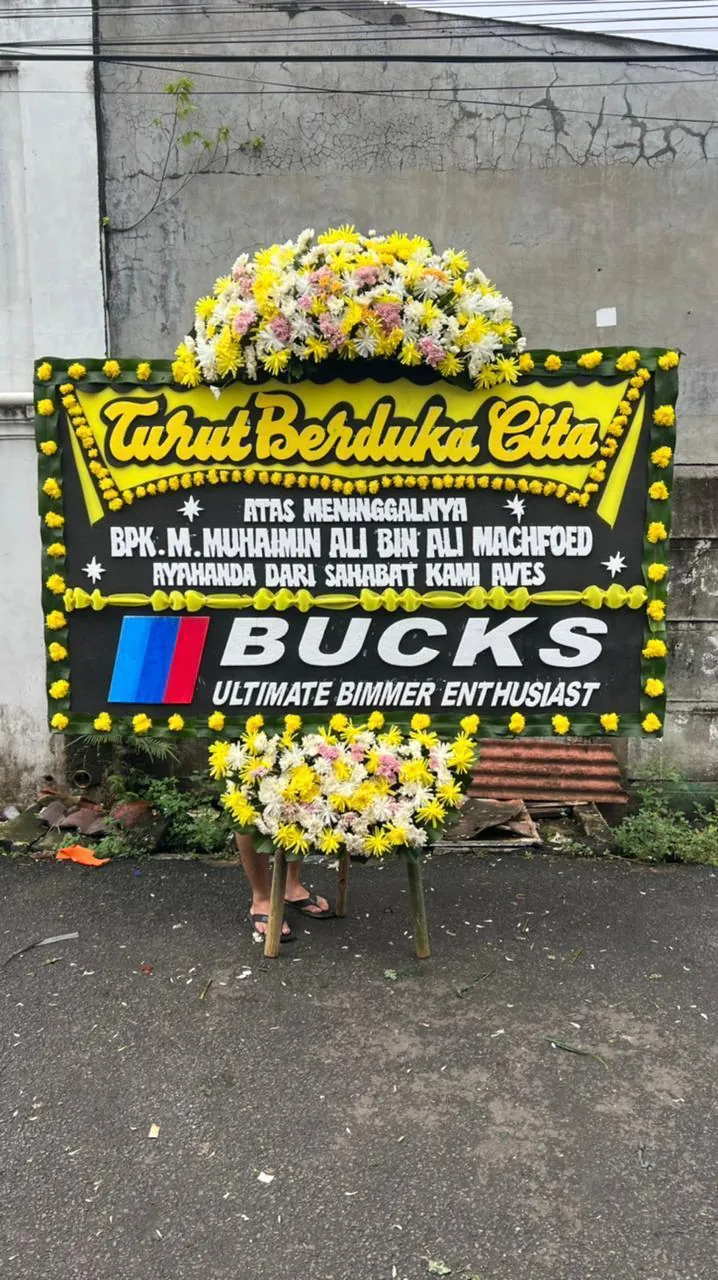Bunga Papan Duka Cita – Daniah Florist Kukusan Depok bunga papan duka cita Kukusan Depok Beji Daniah Florist pengiriman cepat