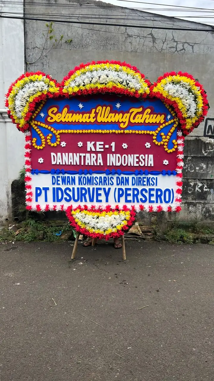 Karangan Bunga Selamat Sukses – Daniah Florist Kukusan Depok karangan bunga selamat sukses congratulations Kukusan Beji Depok Daniah Florist