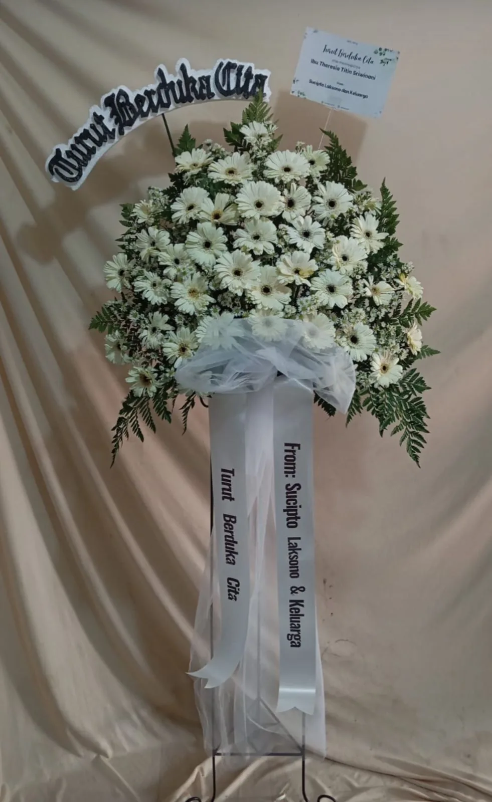 standing flower duka cita mawar putih lily Depok Cimanggis Daniah Florist terdekat