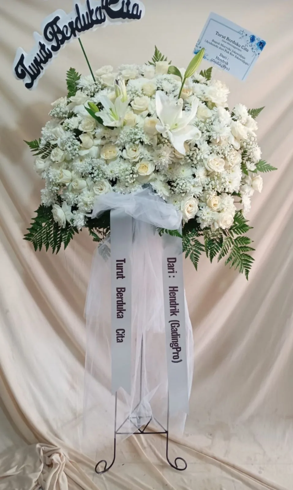 standing flower duka cita bunga putih Tugu Cimanggis Depok toko bunga Daniah Florist