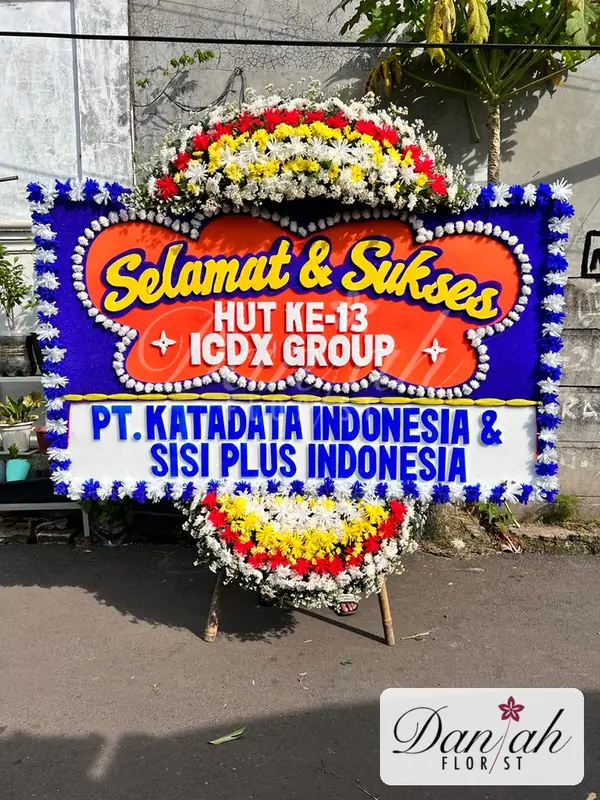 Bunga Papan Selamat Sukses Oranye Ungu Modern SS-11 - Daniah Florist Jabodetabek dan Karawang