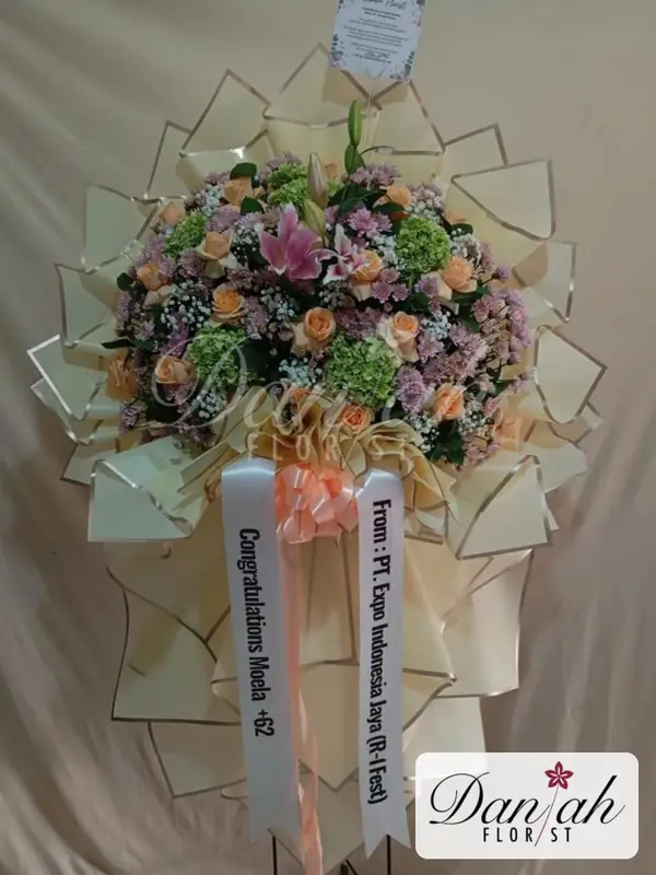 Standing Flower Peach Hydrangea Wrapping SF-07 - Daniah Florist Jabodetabek dan Karawang